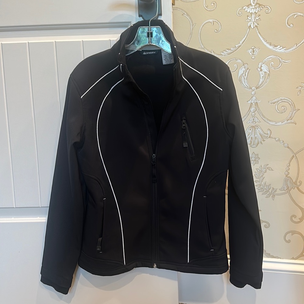 Snozu workout jacket. Black with white piping